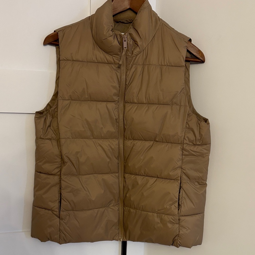 Gap Puffer Vest